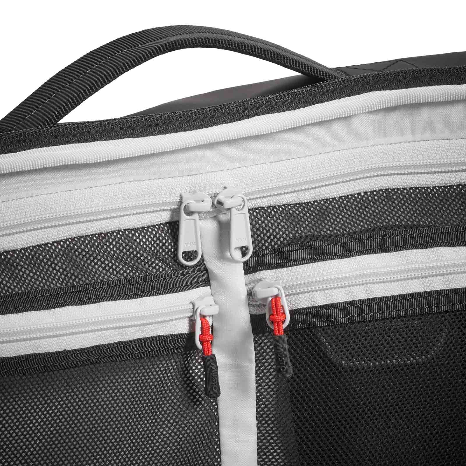 MUSTO 80L WHEELED BAG